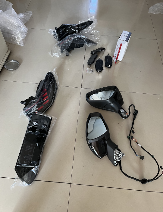 احتفل بحرارة بشحنة الشركة الناجحة لملحقات Jetour X70 وJetour X70plus وJetour X90 وVolkswagen ID-4 وVolkswagen ID-6 إلى إثيوبيا